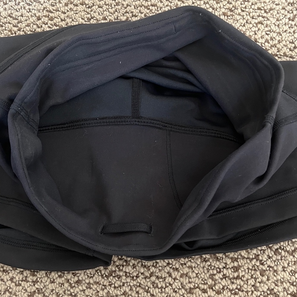 Lululemon shorts - Picture 3 of 6